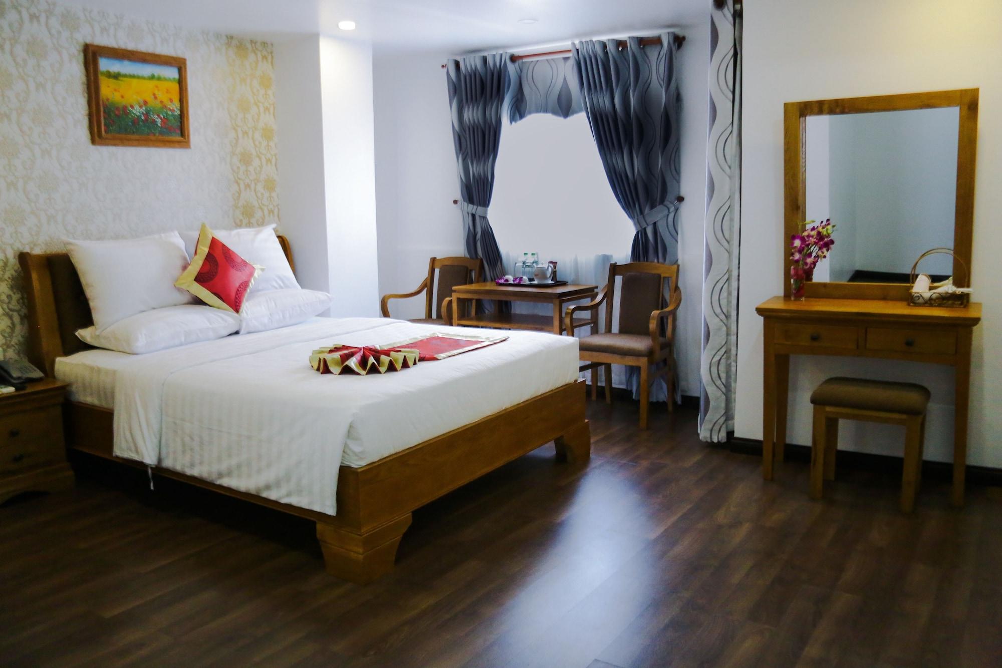 Airport Khách sạn 3*